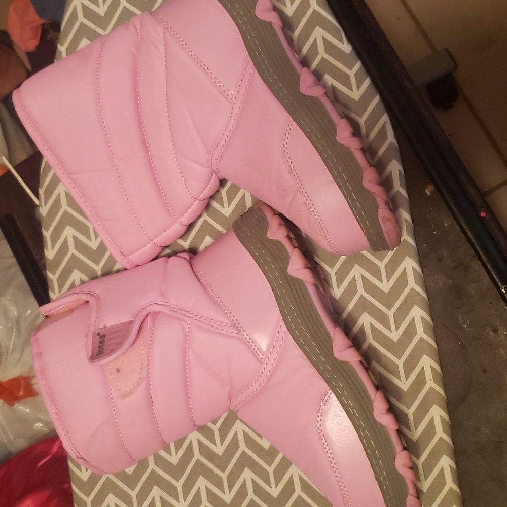 Kids snow boots 👢